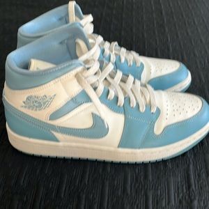 Air Jordan baby blue